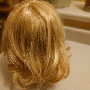 Blonde wig